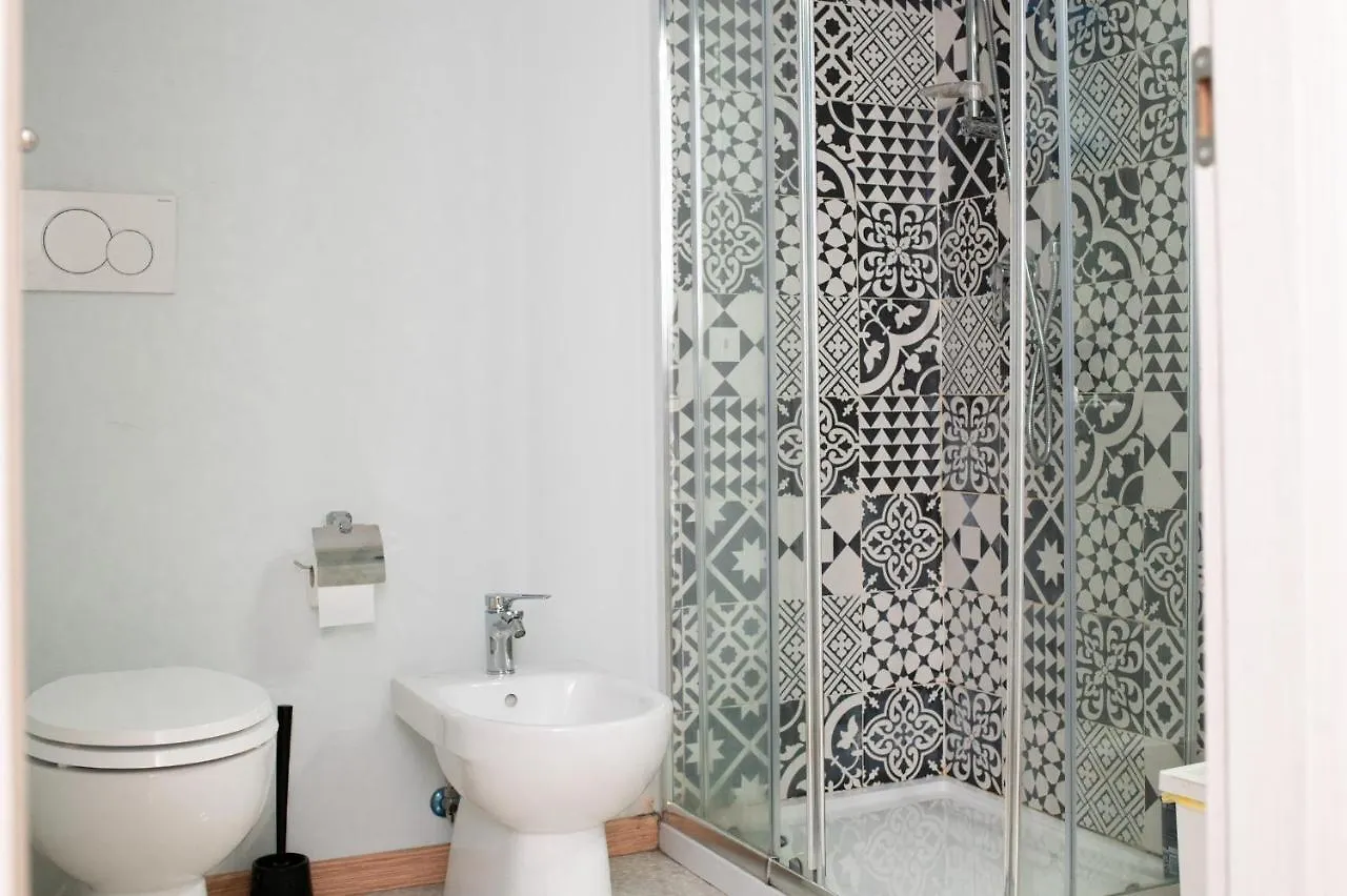 제노바 La Quiete B&B 0*,